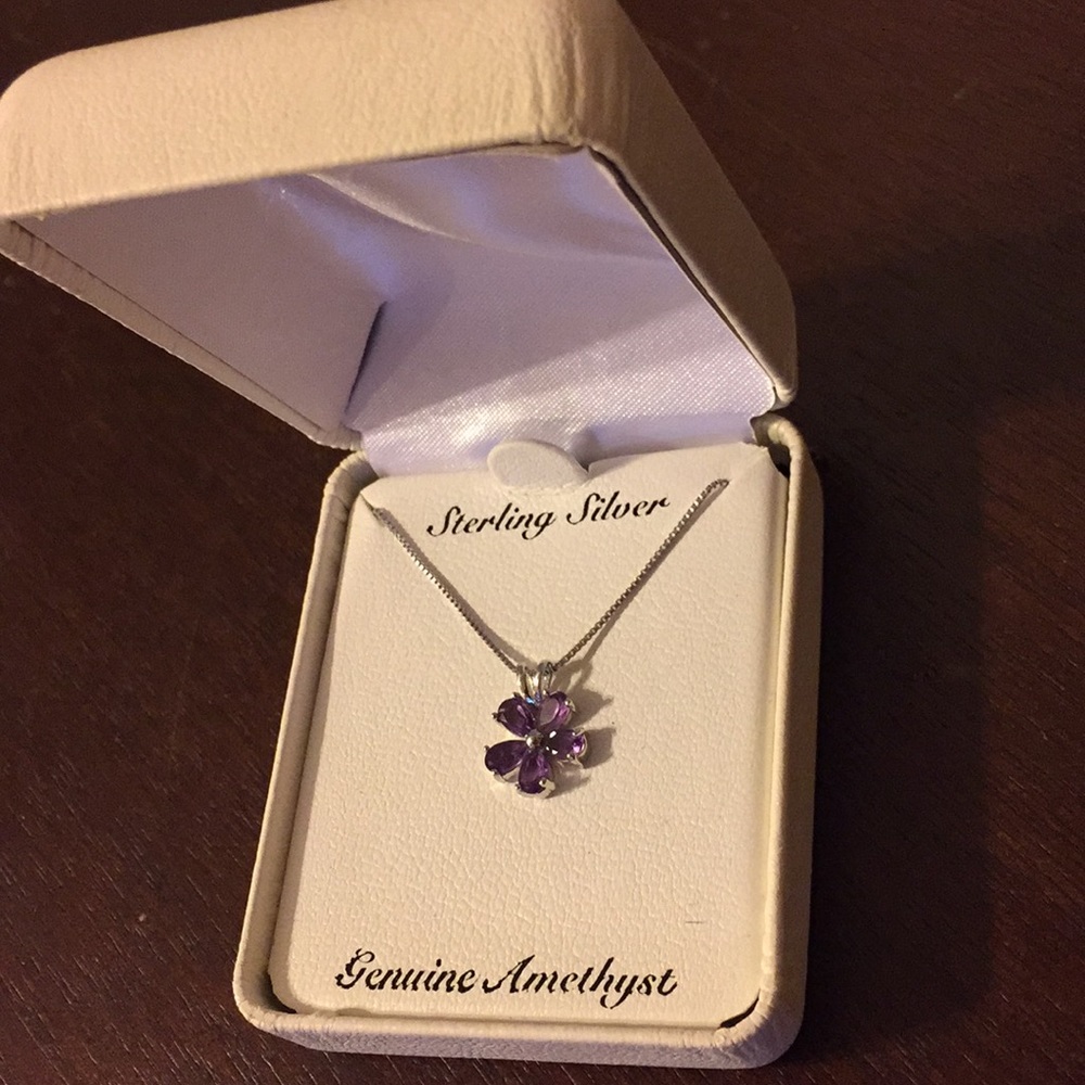 *SOLD* Sterling silver genuine amethyst necklace